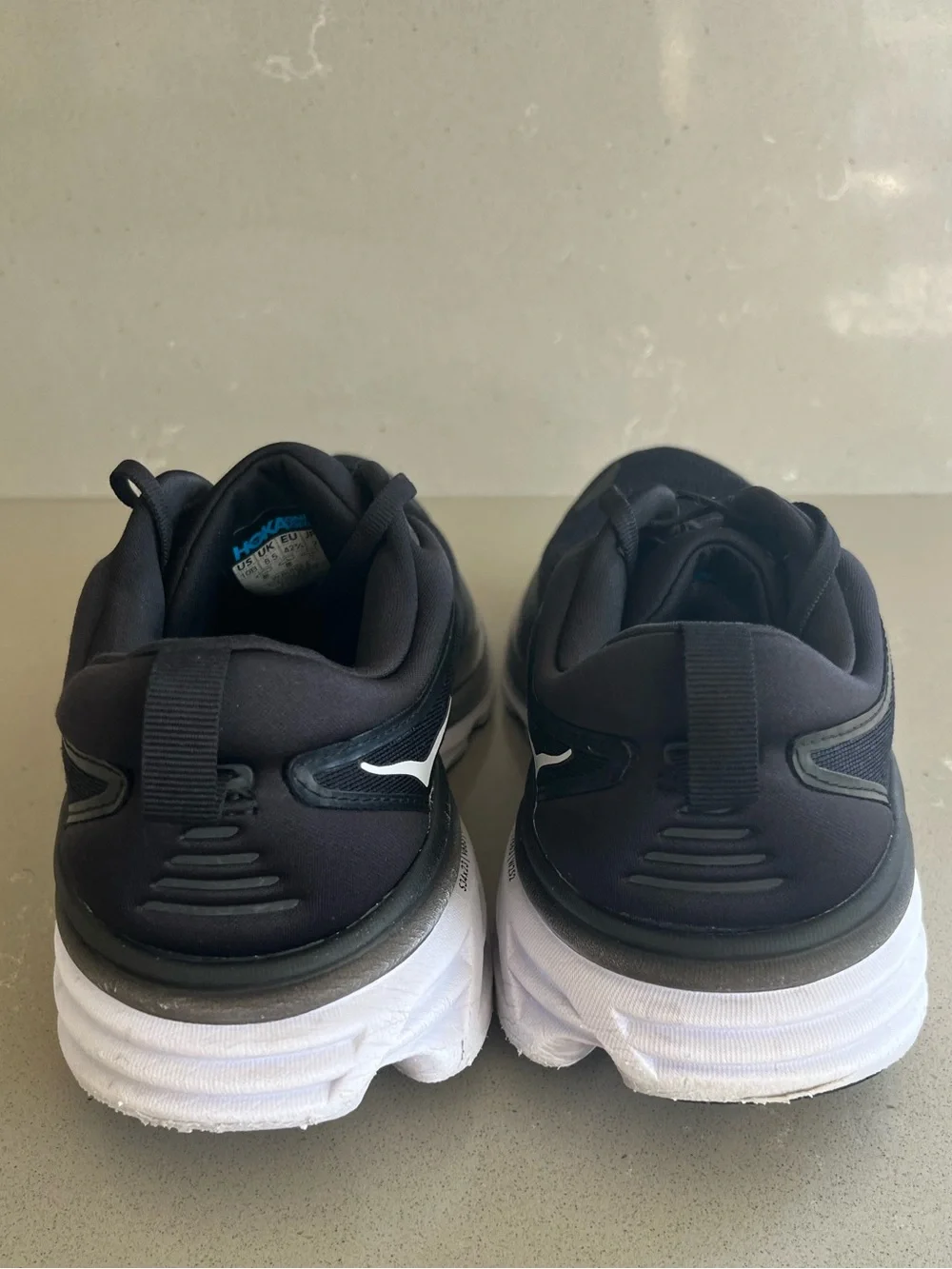 Hoka One One Bondi 8 Women’s Running Shoes Black White 10 B
